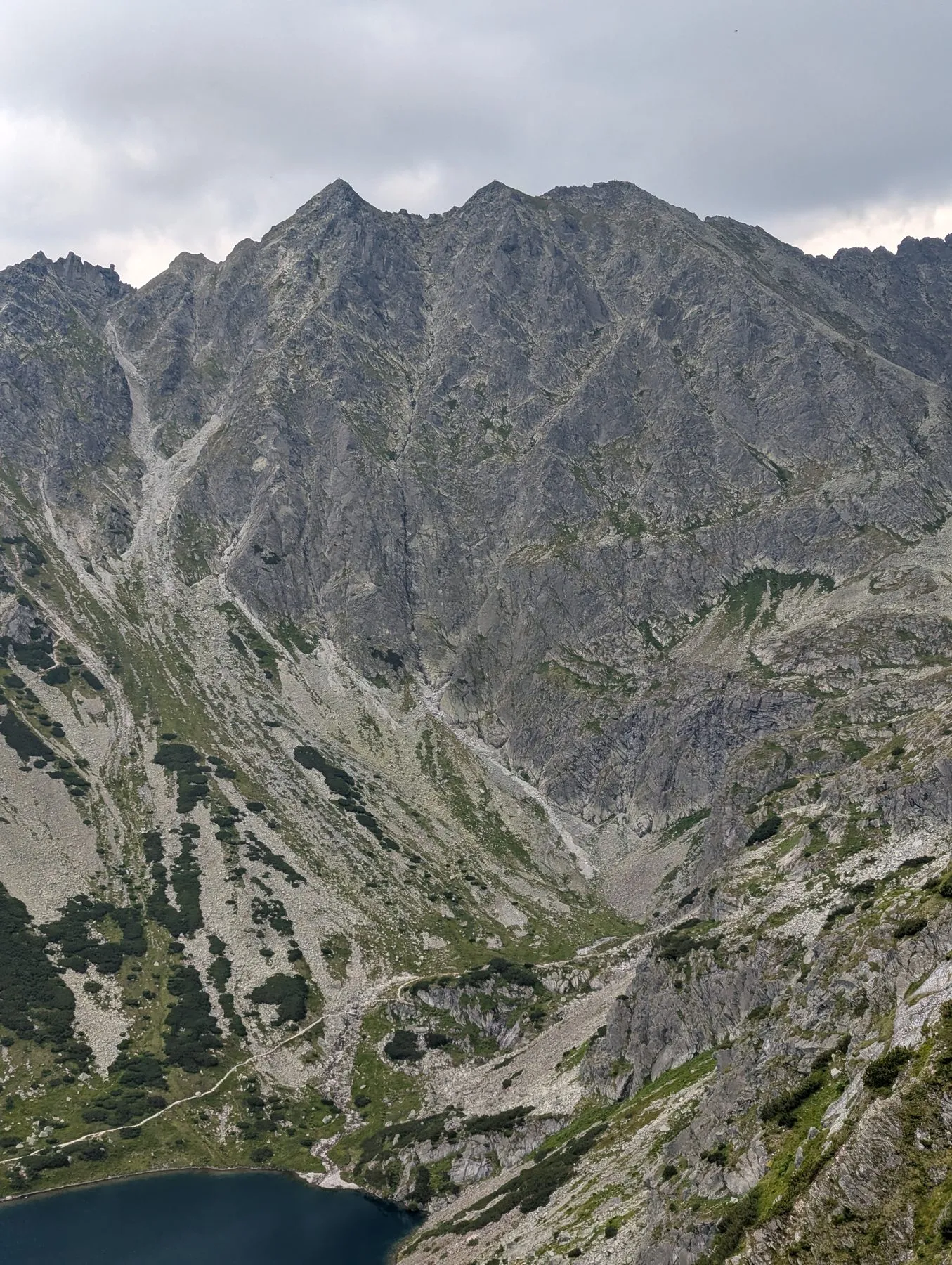 Ściany nad Czarnym Stawem Gąsienicowym