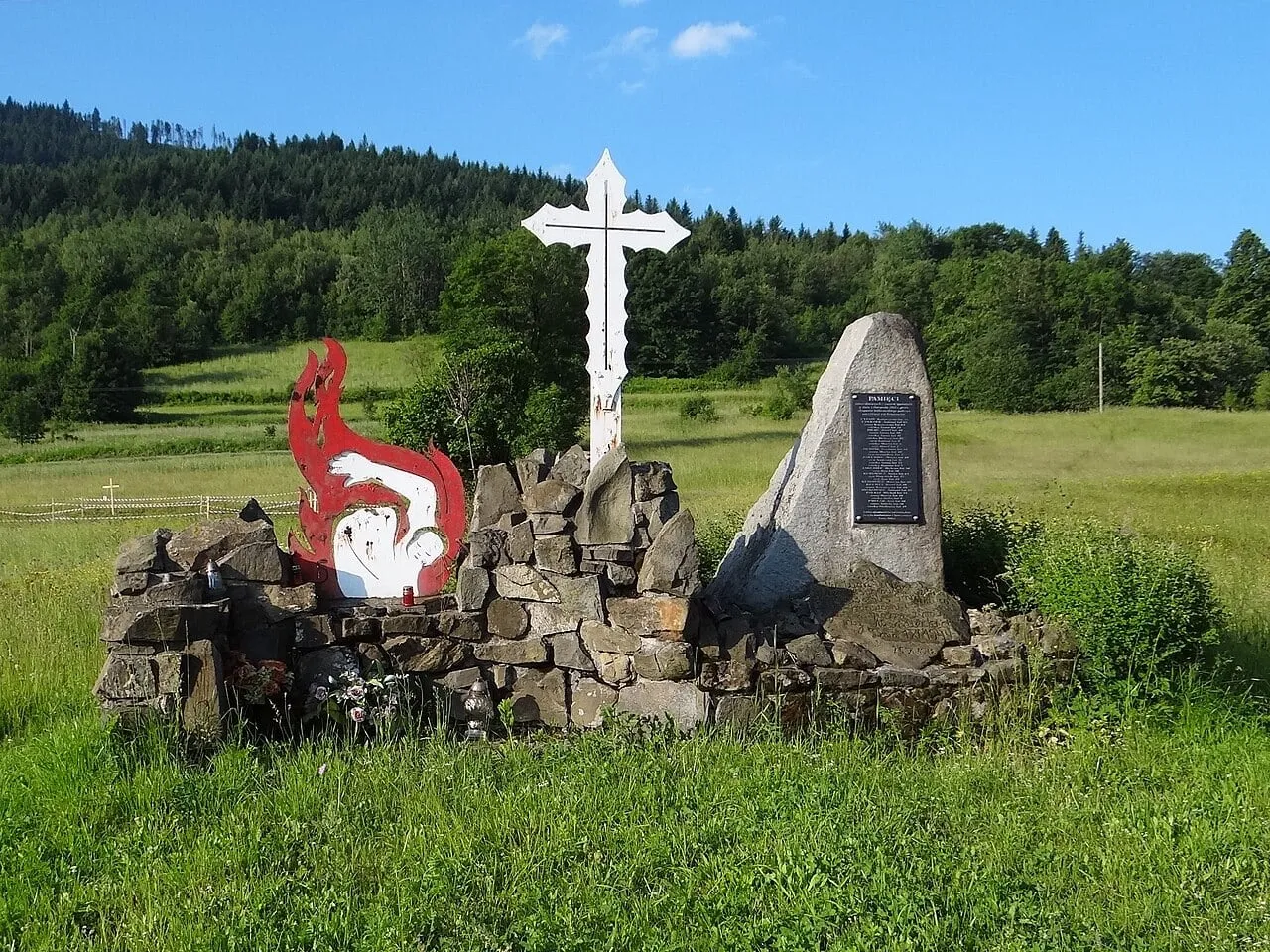 Pomnik pomordowanych mieszkańców Gruszowca