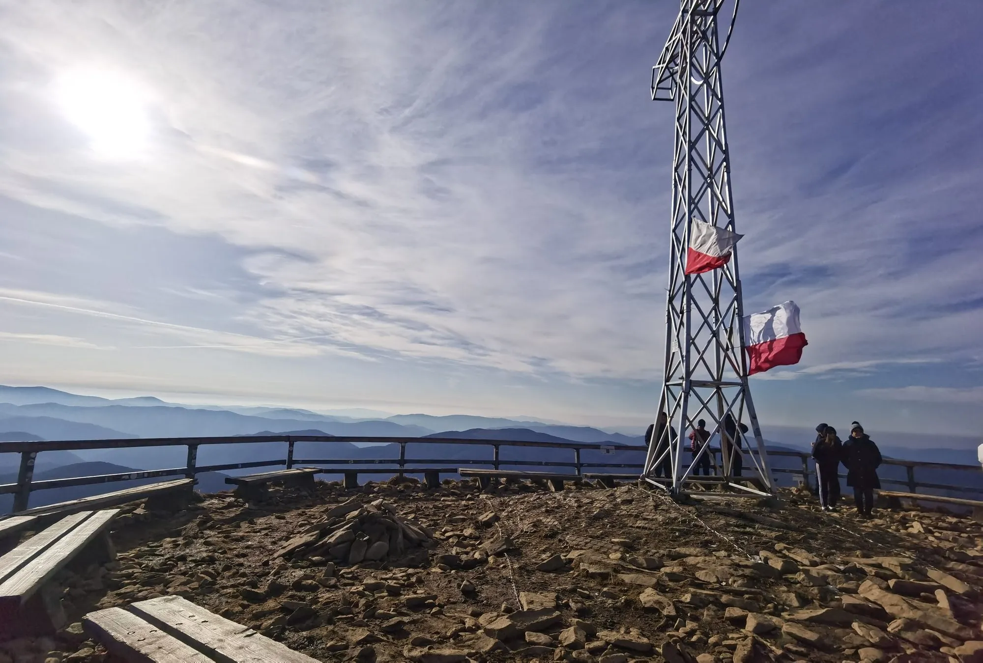 Krzyż na szczycie Tarnicy, listopad 2021