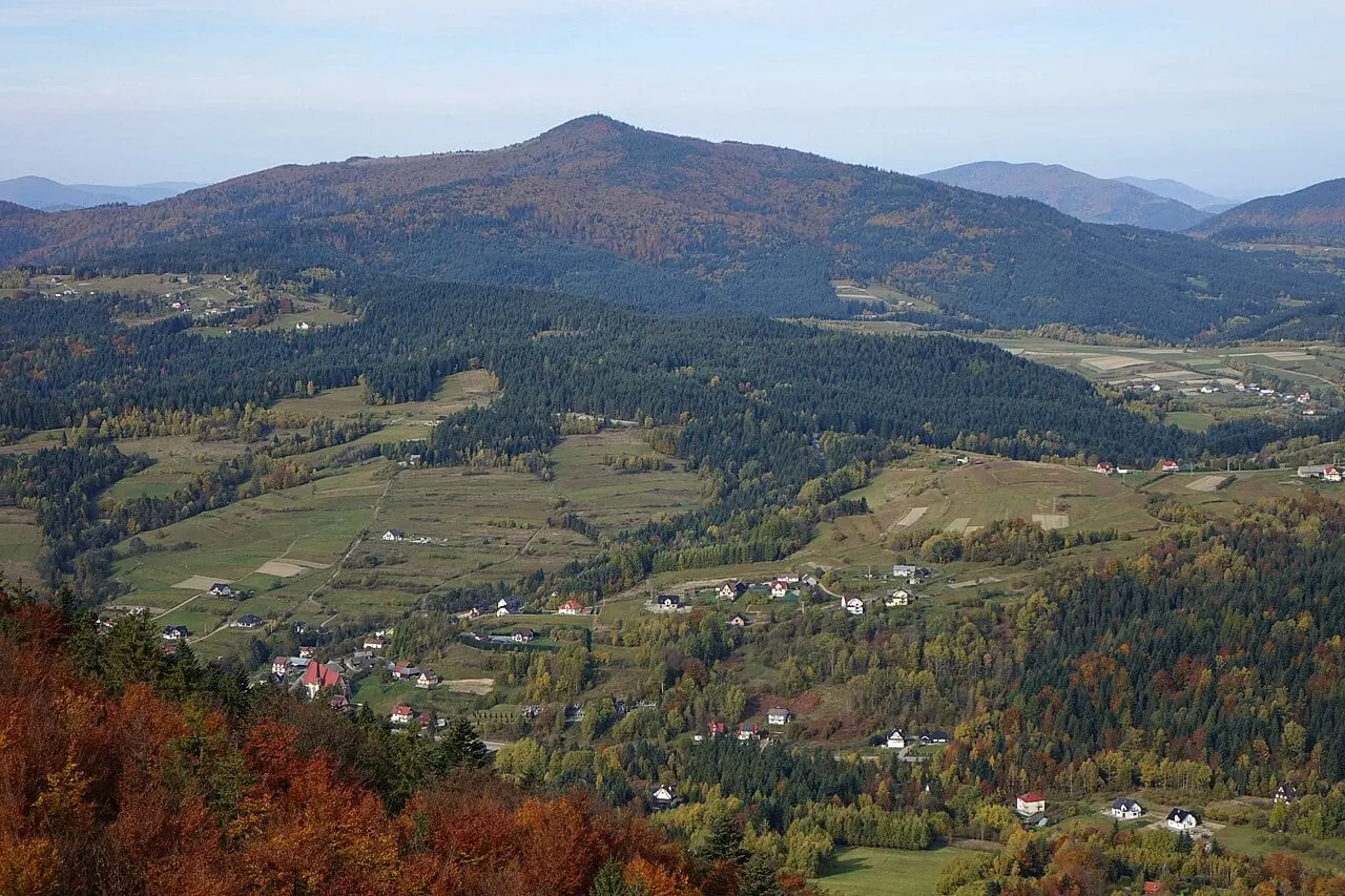 Mogielica widziana z Modyni