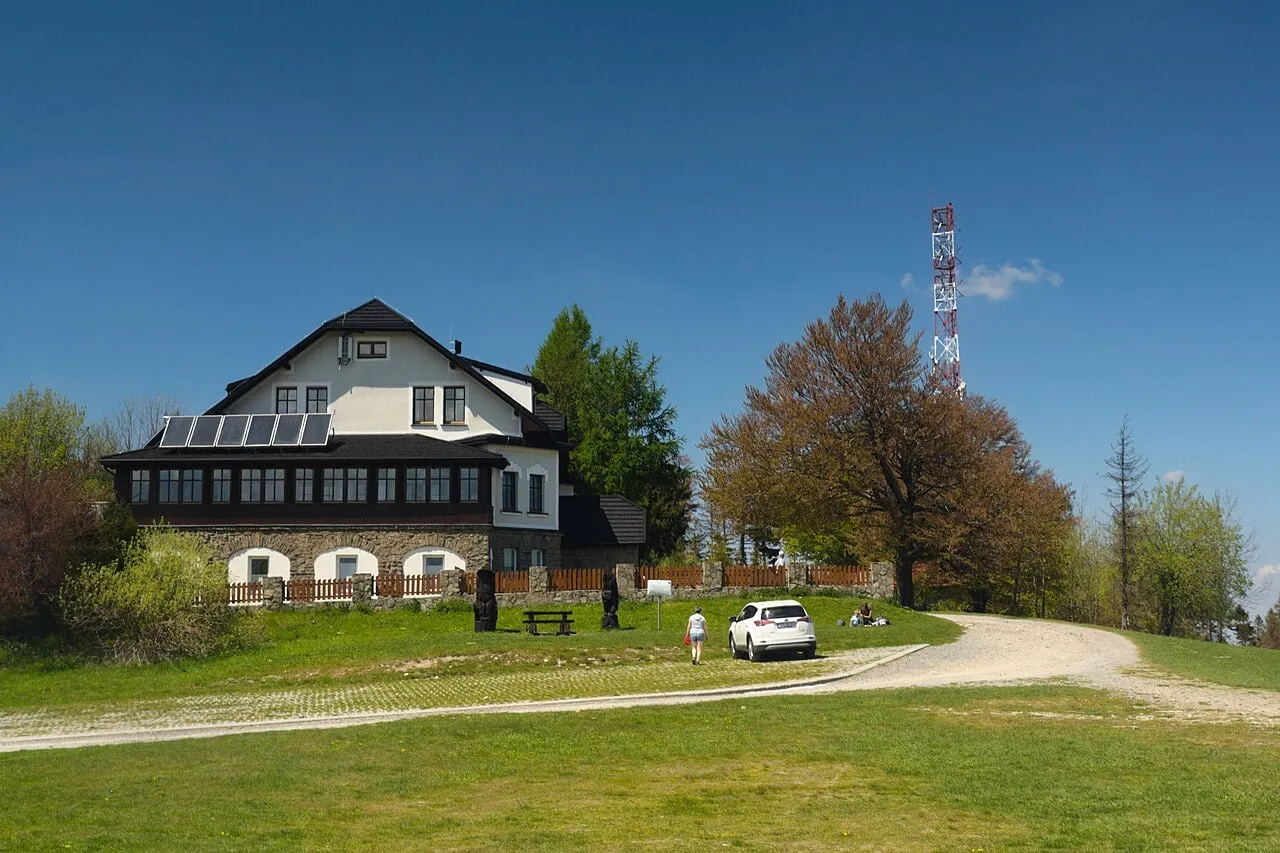 Schronisko PTTK na Magurce Wilkowickiej
