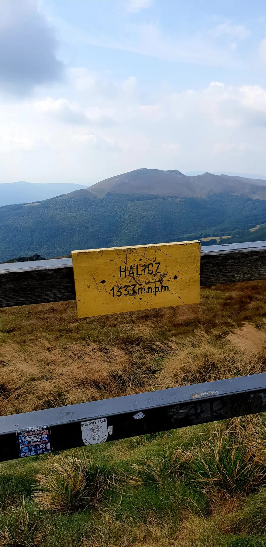 Tabliczka na szczycie Halicza, wrzesień 2018