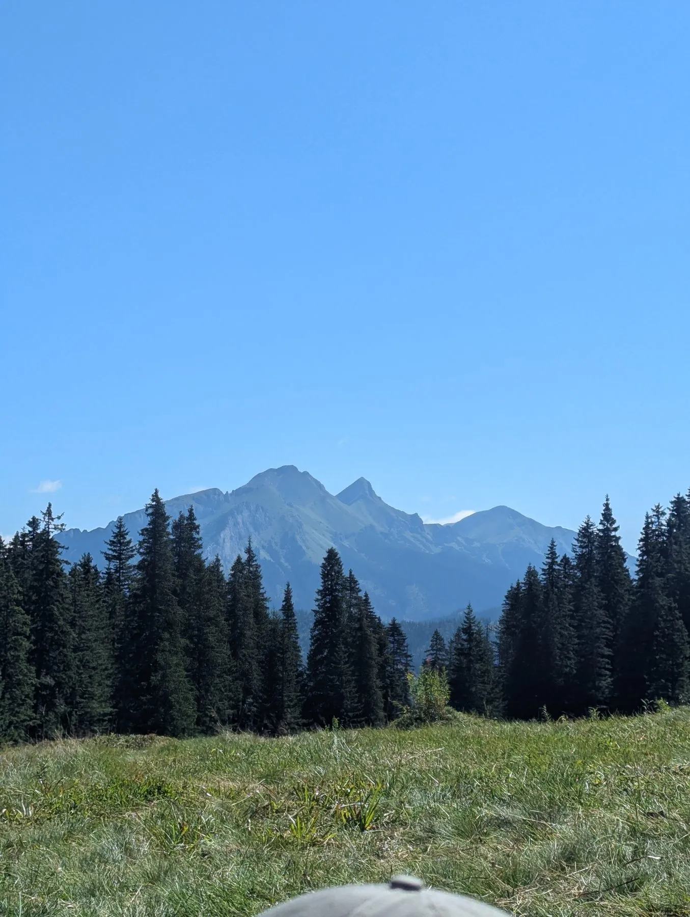Widok z Równi Waksmundzkiej na Tatry