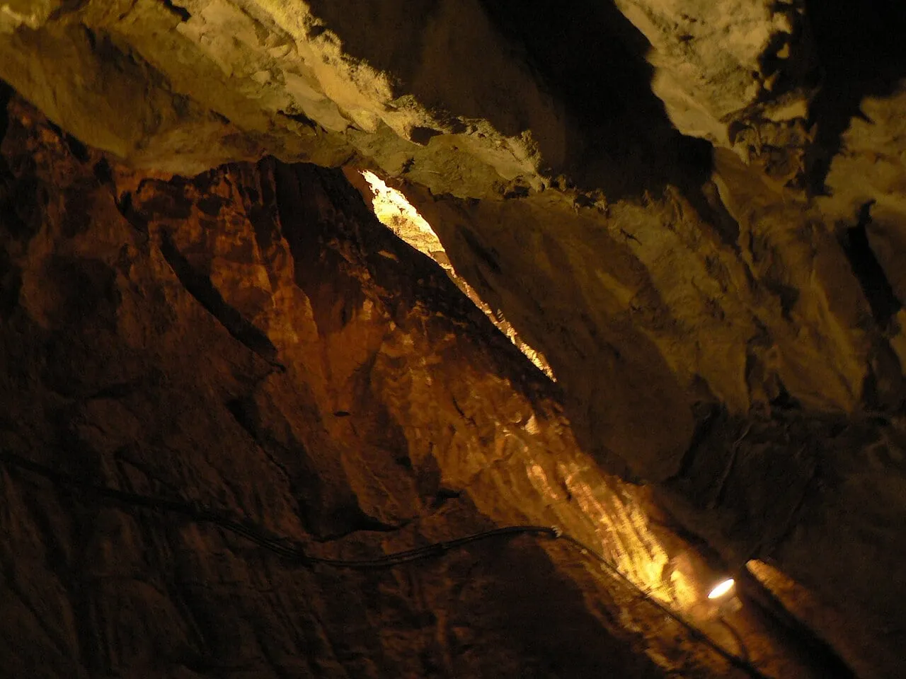 Fragment korytarza Jaskini Mroźnej